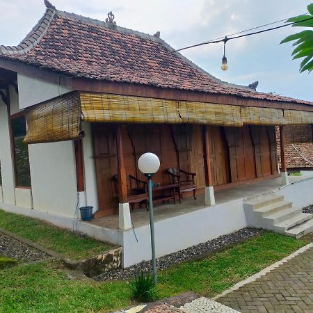 Joglo Kumpul Resort Cangkiran Экстерьер фото