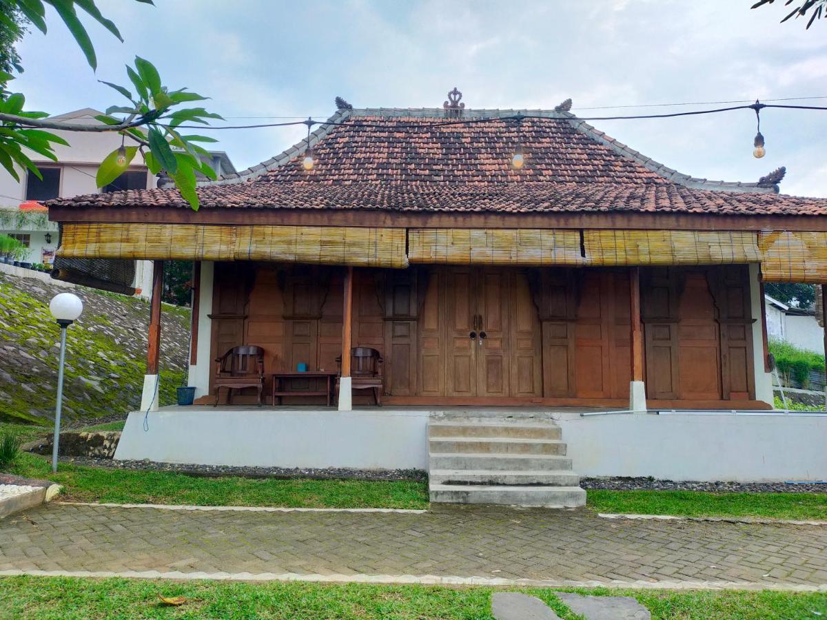 Joglo Kumpul Resort Cangkiran Экстерьер фото