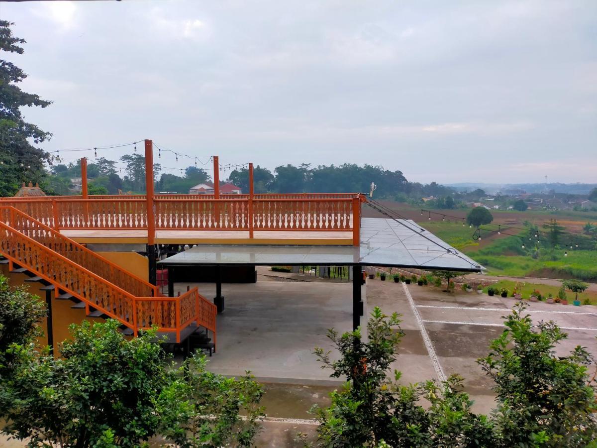 Joglo Kumpul Resort Cangkiran Экстерьер фото